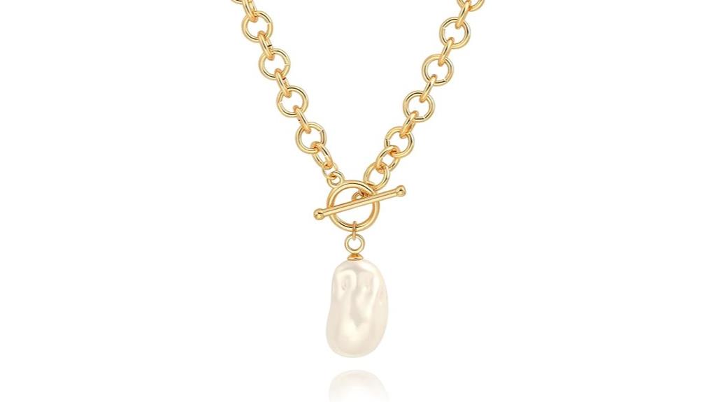gold chain pearl pendant